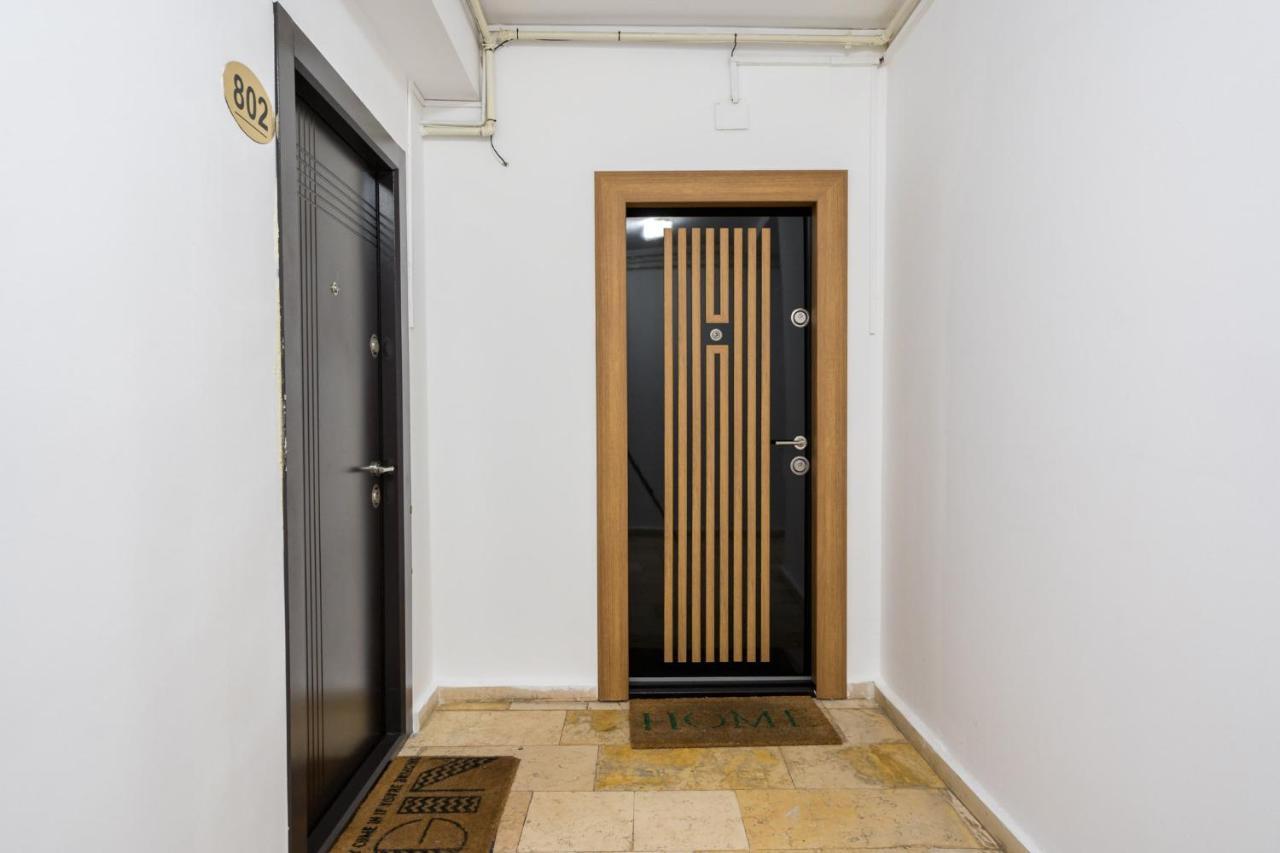 Jungle Escape - Luxe 1-Br Haven In Bucharest Apartamento Exterior foto
